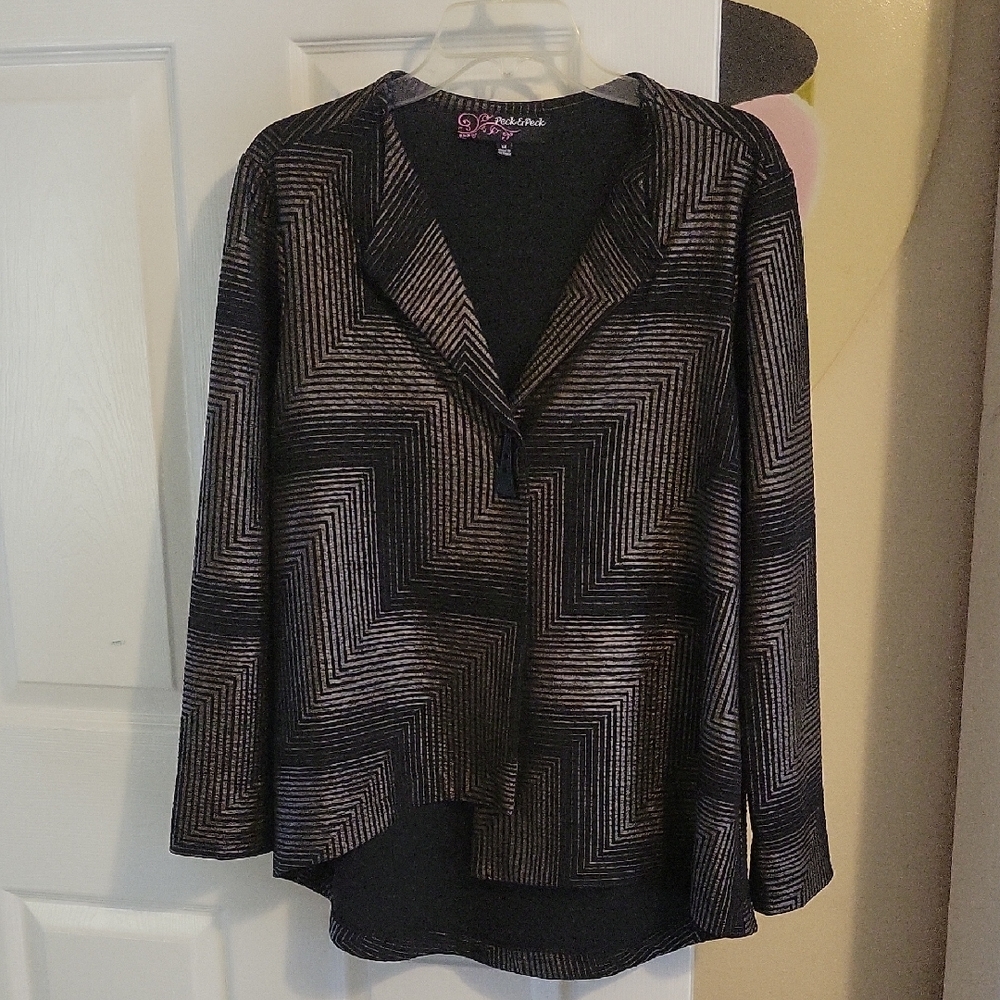 Peck & Peck SzMed Chic Black and Gold Patterned 1 button Jacket